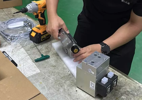 博揚工程師成功組裝并檢測組合閥，彰顯專業(yè)實力確保品質(zhì)